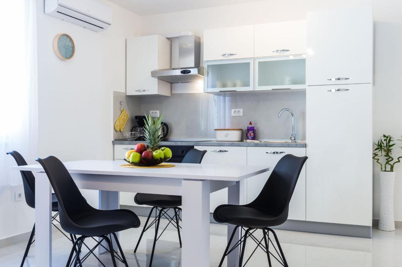 Petra Modern Apartment With Free Parking And Bbq Ζαντάρ Εξωτερικό φωτογραφία