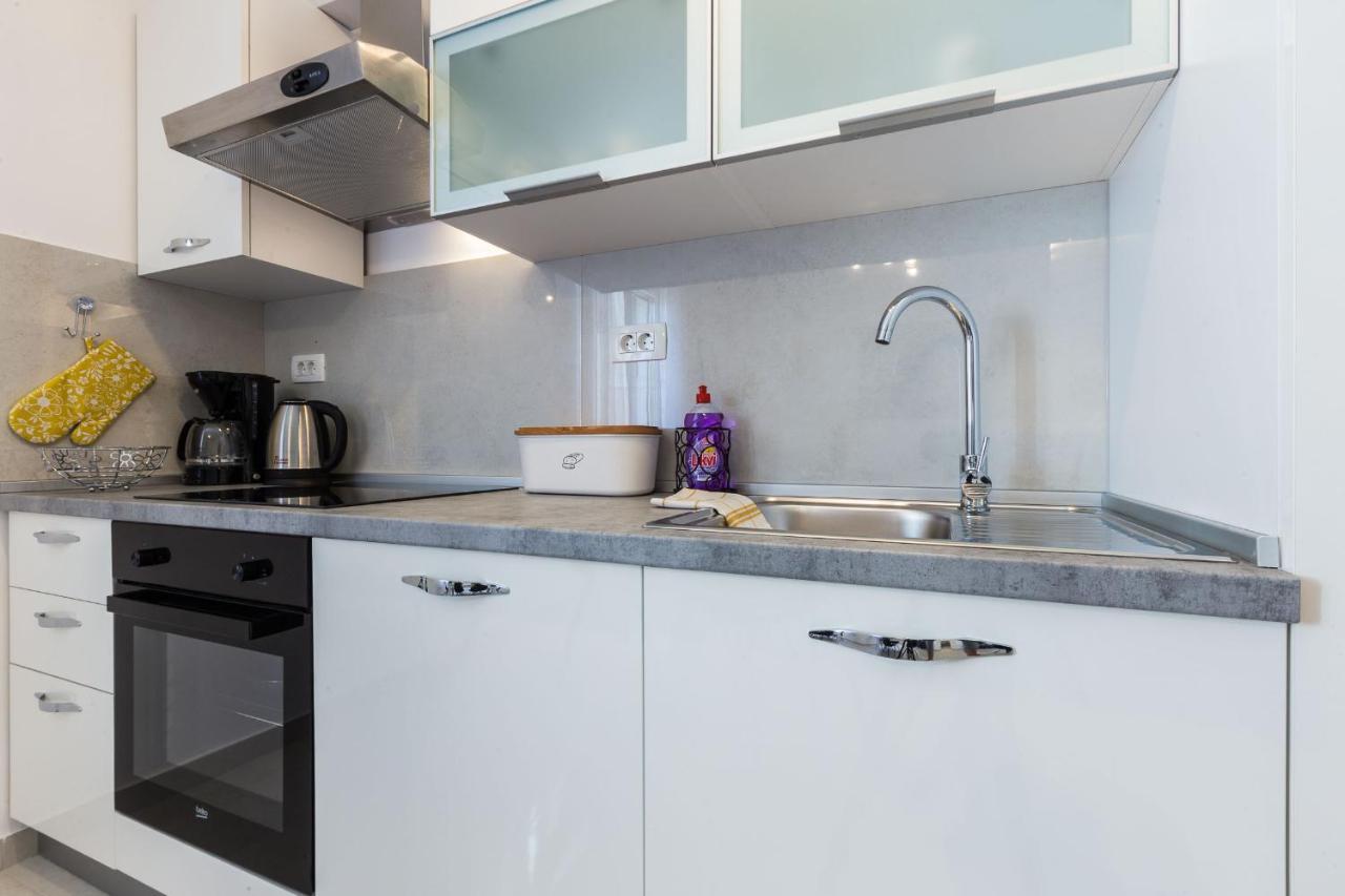 Petra Modern Apartment With Free Parking And Bbq Ζαντάρ Εξωτερικό φωτογραφία